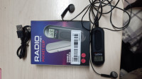 radio prenosni tranzistor za tek itd z slušalkami