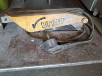 Električni strojček za keramiko