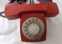 Starinski telefon Iskra