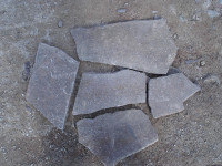 KAMEN RJAVO-RDEČI PORFIDO 1-3CM DEBELINE