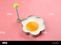 NOVO. modelček za kuhanje jajc iz nerjavečega jekla (MPC 8€)