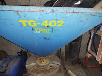 Trosilec umetnega gnojila Hmezad TG-402, 450 kg