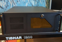 Računalnik intel i9-9900, 32 Gb rama, 4U rack ohišje + diski + ssd