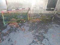 Kovinski gol za hokej ali nogomet  120 x 80 cm