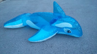 Prodam napihljivega delfina