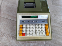 Retro kalkulator DIGITRON VEKTOR - DELUJOČ (Buje, ex-Yu)