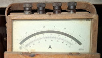 Watt in Amper meter iz pedesetih let 19. stoletja