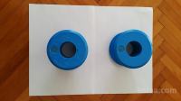 2 modra plastična koluta ali špuli, neznanega modela