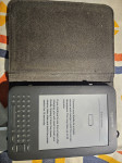 2 e-bralnika Amazon kindle 3 in 4 generacija
