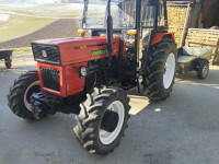 Prodam traktor Universal 64