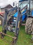 čelni nakladalec za traktor New Holland TL 90 80  100