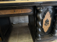 Pisalna miza starinska