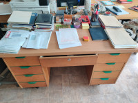 Pisarniška miza