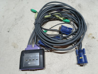 ATEN KVM 4 port switch PS/2 VGA