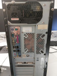 Namizni računalnik in monitor 24inch