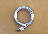 Napajalni in podatkovni kabel, 2m, Apple Lightning - USB
