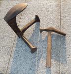 Starine - ČEVLJARSKA TACA  in čevljarsko kladivo.  Zbiratelji