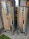 INOX POSODA  220 L     na sliki levo