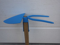 Mala dvostranska motika z vilicami