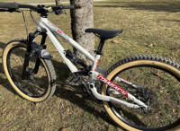 Commencal clash 24 col