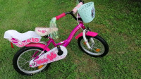 Prodam čudovito temno roza dekliško kolo - zložljiva pomožna kolesca