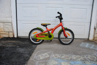 Schwinn Gremlin otroško kolo - rdeče 16 col