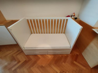 IKEA STUVA otroška posteljica z letvenim dnom in vzmetnico