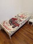 Otroška postelja Ikea, vzmetnica in baldahin
