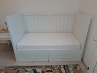 Otroška postelja s predali (nastavljiva višina in stranice) 126x65cm