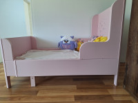 Otroška postelja - Besunge iz Ikee