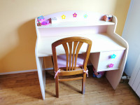 Dekliška/otroška  pisalna miza