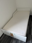 Otroška postelja 90x180 in pisalna miza 96x50x76cm