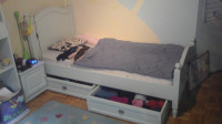 Otroška soba iz masive izdelana v stilu barok