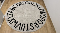 Okrogla preproga ABC