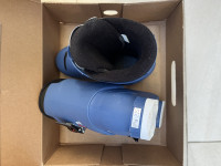 Alpina 215 mm (št. 33,5)