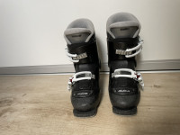 Otroški smučarski čevlji Alpina J2 št. 34