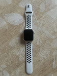 Prodajam Apple Watch Series 7 Nike Edition+ohišje in 5 dodatnih pasov