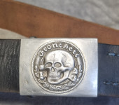 Usnjen pas z aluminjasto zaponko