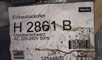 Miele ugradbena pecnica,novo