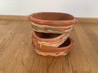 Ročno izdelana glinena posoda – unikatni kosi iz naravne gline