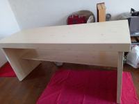 Pisalna, delovna miza 1975x685x810 mm, les masiva, lakirana. .