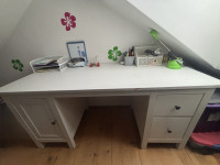 Pisalna miza Hemnes Ikea
