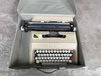 Pisalni stroj BISER