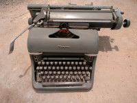 Pisalni stroj OLYMPIA SG1
