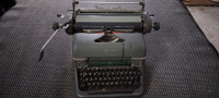 Pisalni stroj