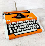 potrebujem pisalni stroj