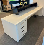Miza za recepcijo