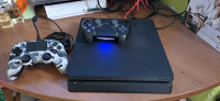 Ps4 slim 1Tb