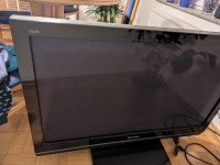Ugodno prodam - Plazma TV Panasonic