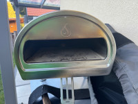 Pizza peč Gozney Roccbox – pečica za pico z vsemi pripomočki in pultom